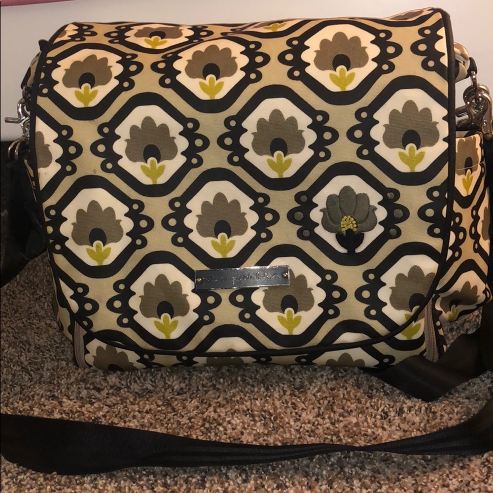 Petunia pickle bottom bag